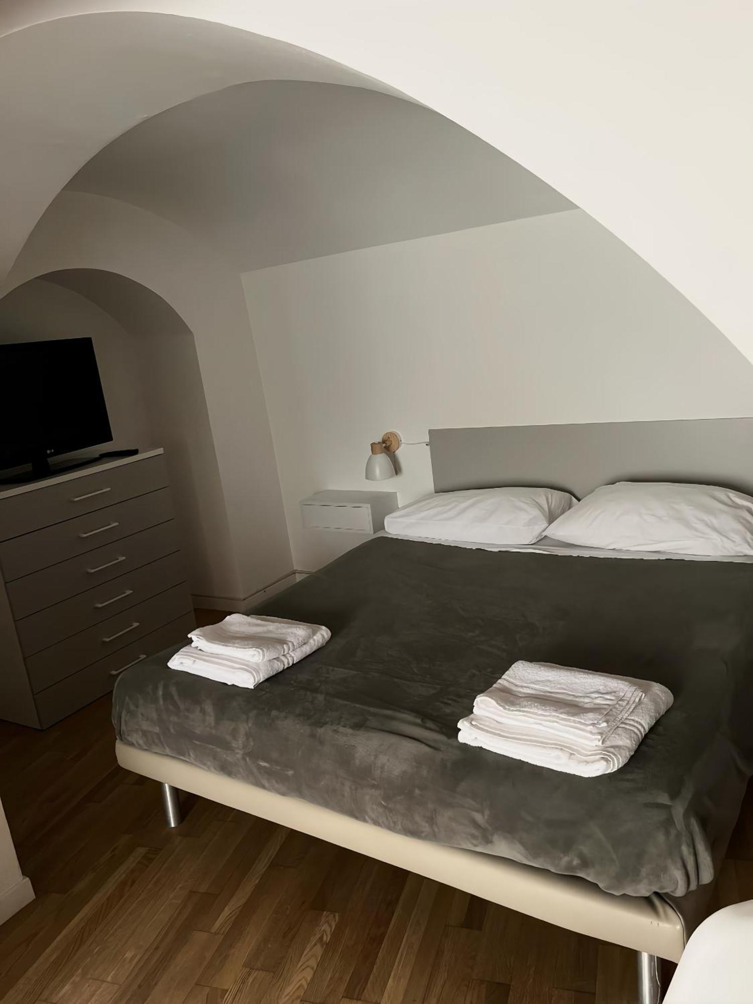 Ground Stone Apartment Bari Exterior photo